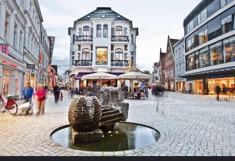 Hafenperle Ferienwohnung Am Alten Stadthafen In Oldenburg - Zentrale City Lage 外观 照片